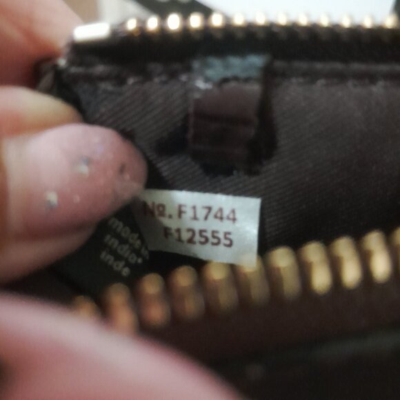 Coach New York Card Holder - Raspberry - EUC - Picture 4 of 5